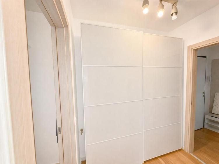 Apartament cu 3 camere decomandat, mobilat în Aviației