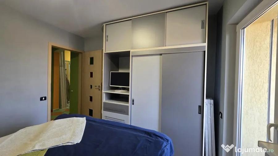 Apartament cu 4 camere decomandat în Complex Studențesc