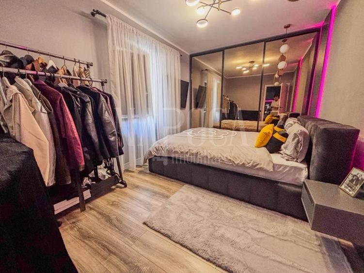Apartament cu 3 camere semidecomandat în Florești