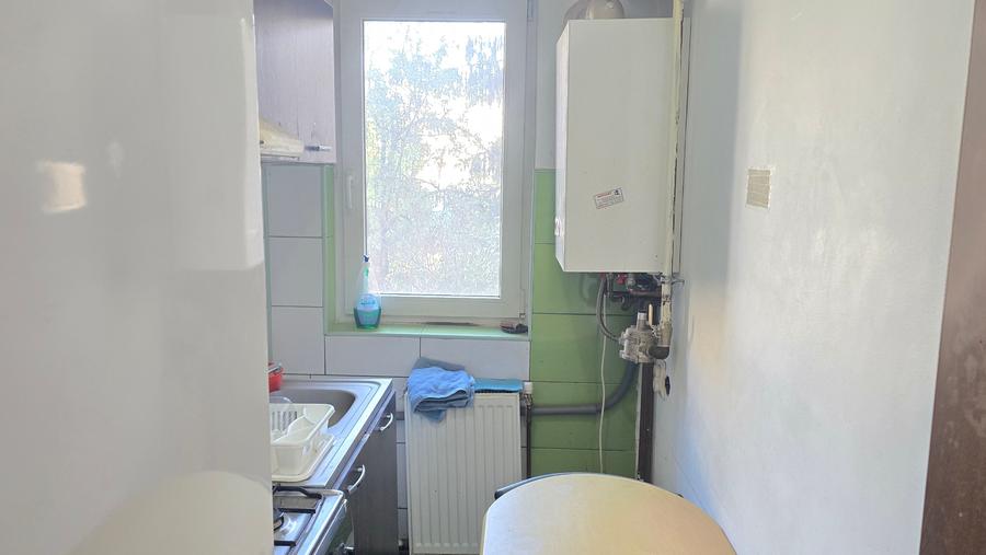 Apartament cu 2 camere semidecomandat în Dacia