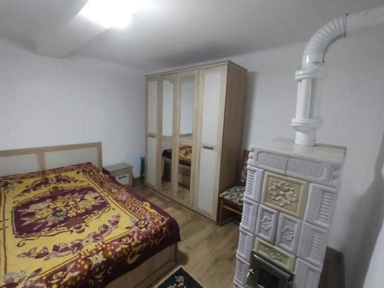 Casă individuală cu 6 camere cu Canalizare în Enisala