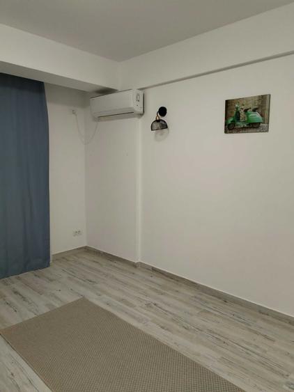 Apartament cu 2 camere decomandat în Obor