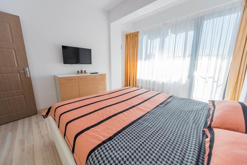 Apartament cu 2 camere decomandat, mobilat în Universitate