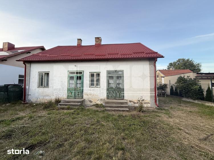 Casă cu 4 camere cu Teren 1556 Mp în Central