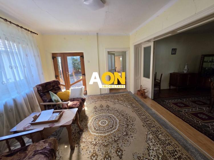 Casă individuală cu 4 camere cu Canalizare în Vințu de Jos