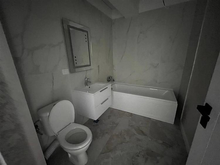 Apartament cu 2 camere decomandat în Vișan