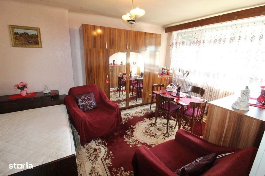 Garsonieră decomandată în Central