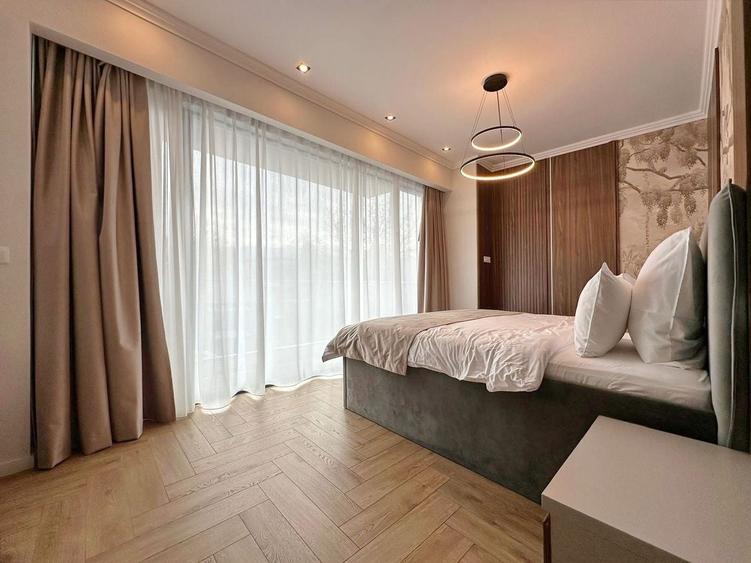 Apartament cu 3 camere decomandat, mobilat în Central