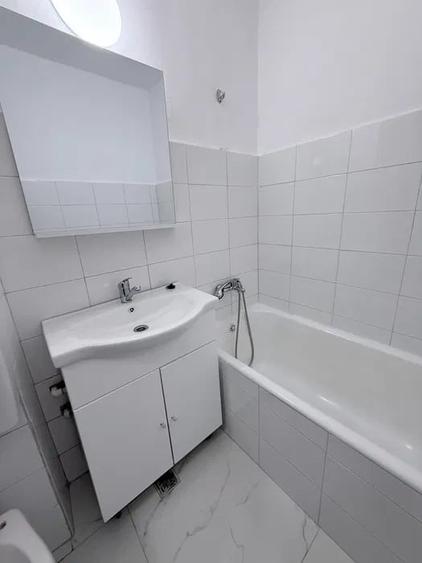 Închiriere Apartament 3 camere în Drumul Taberei 10 min metrou - 8