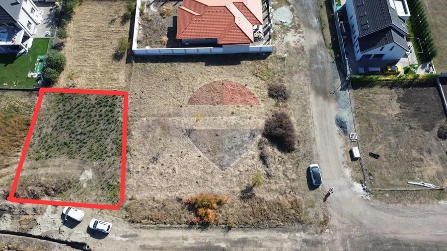 Teren de 500 mp, în Central
