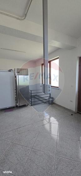 Spațiu comercial, de 320 mp, în Central