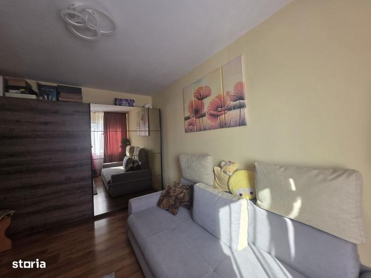 Vand 2 camere zona Astra cu vedere spre Tampa si aer conditionat - 6
