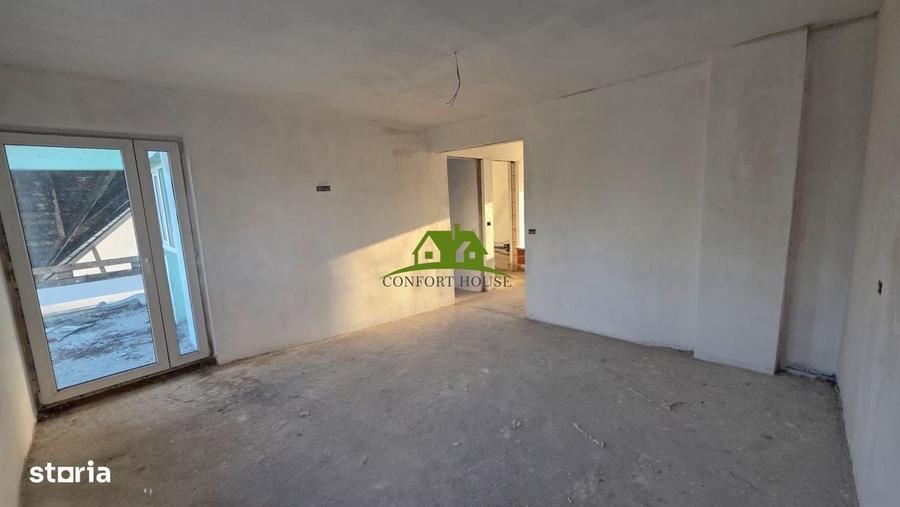 Casă cu 4 camere în Bistrița