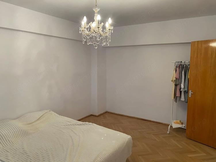 3 camere (fost 4), 87 mp, Doroban?i, etaj 3, bloc reabilitat - 12