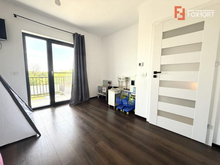 Duplex cu 4 camere cu Teren 430 Mp în Sânandrei