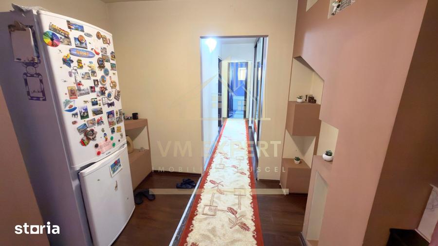 Apartament cu 3 camere în Sud