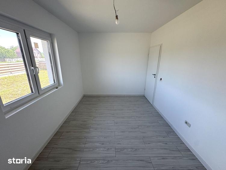 Casă cu 4 camere cu Teren 630 Mp în Ciurea
