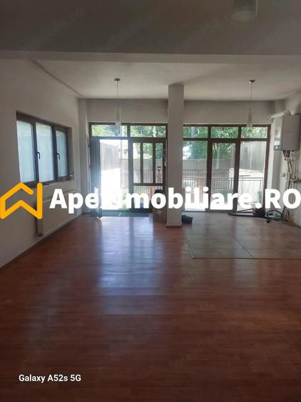 Casă individuală cu 5 camere cu Canalizare în Bucureștii Noi