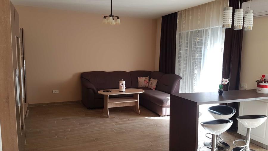 Apartament cu 2 camere decomandat în Dumbrăvița