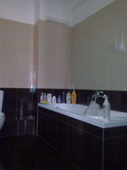 Apartament cu 2 camere decomandat în Vitan