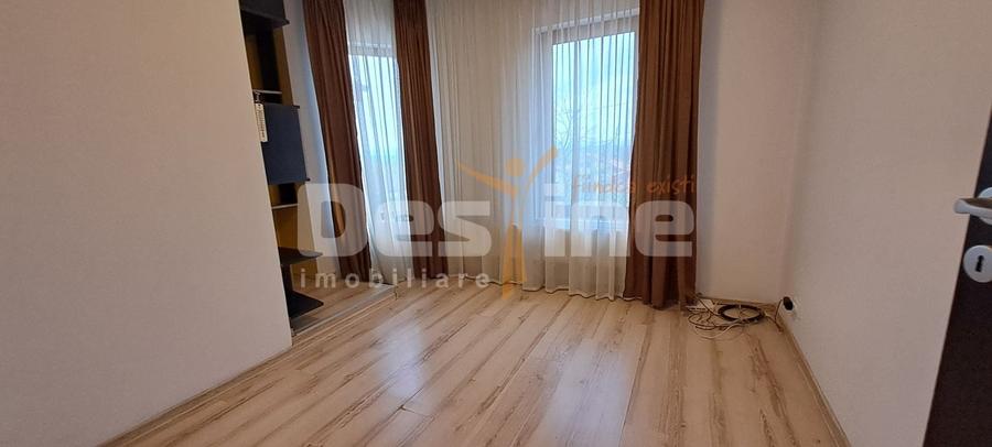 Apartament cu 3 camere decomandat, mobilat în Miroslava