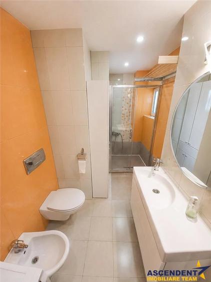 Apartament cu 2 camere semidecomandat în Central