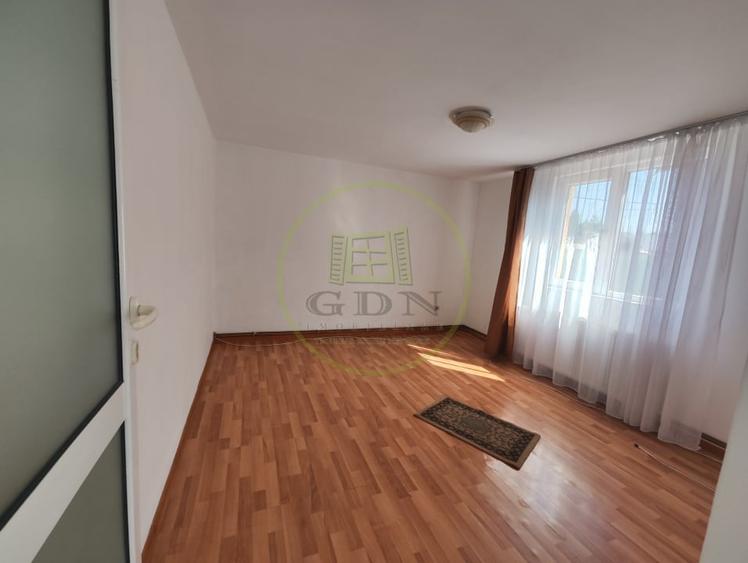 Casă individuală cu 5 camere cu Canalizare în Lascăr Catargiu