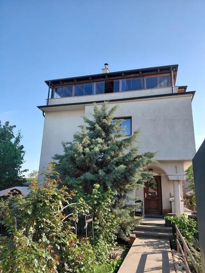 Casă cu 5 camere cu Teren 300 Mp în Jilava