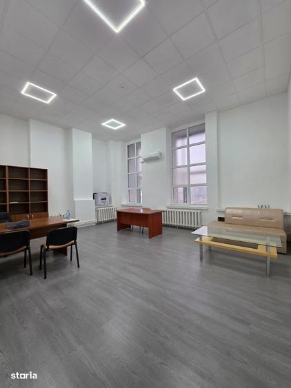 Spațiu comercial, de 40 mp, în Ultracentral