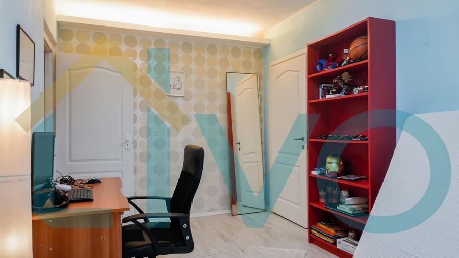 Apartament cu 3 camere decomandat, mobilat în Drumul Taberei