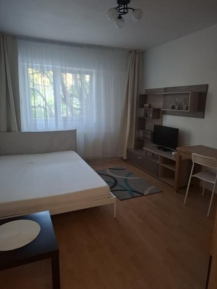 Garsonieră decomandată în Crângași