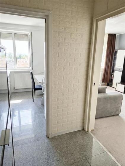 Apartament cu 2 camere semidecomandat în Rogerius