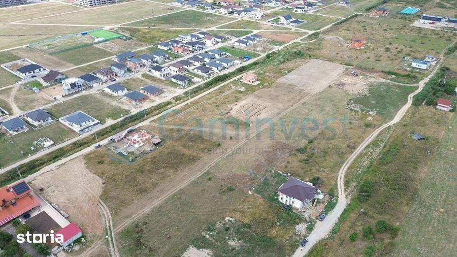 Teren de 800 mp, în Sânmartin