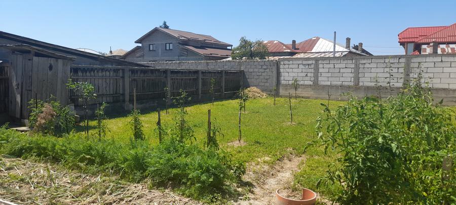 Casă individuală cu 2 camere cu Canalizare în Perșinari