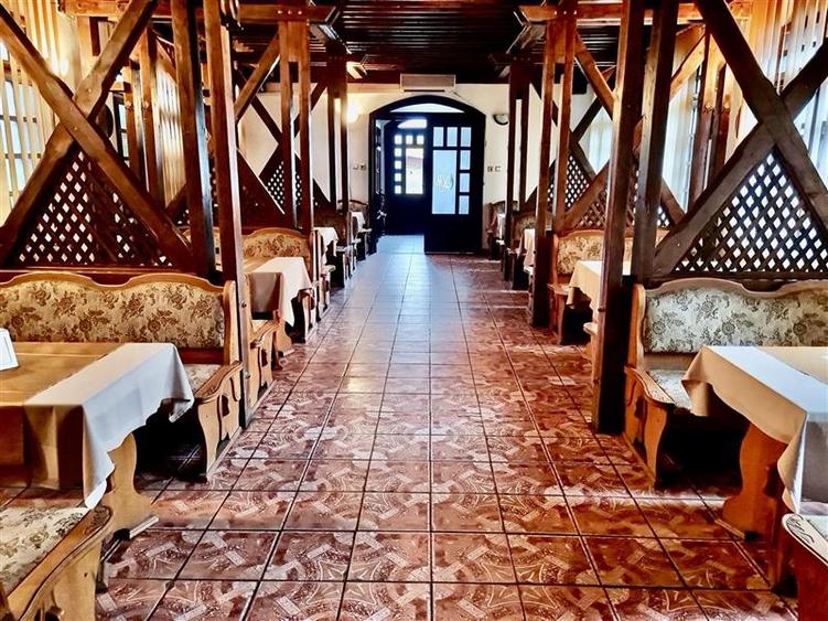 Casă cu 4 camere cu Teren 4500 Mp în Schitu Duca