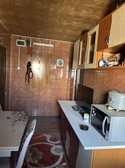 Apartament cu 2 camere nedecomandat în Petros