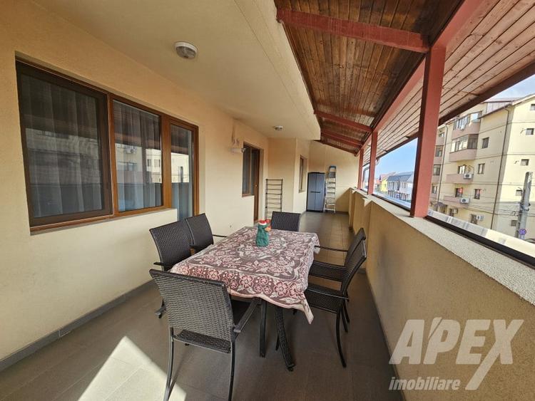 Apartament cu 3 camere decomandat, mobilat în Bragadiru