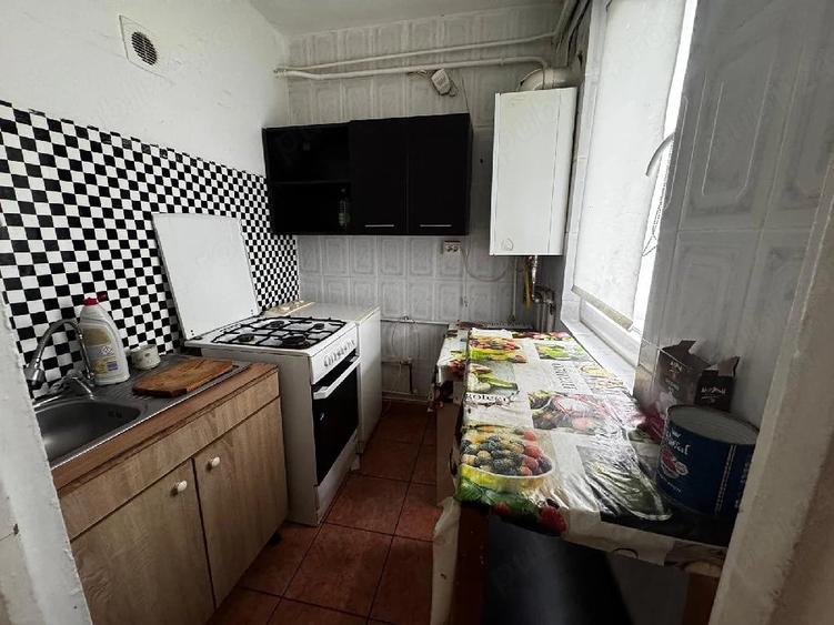 Apartament cu 3 camere decomandat în Iași