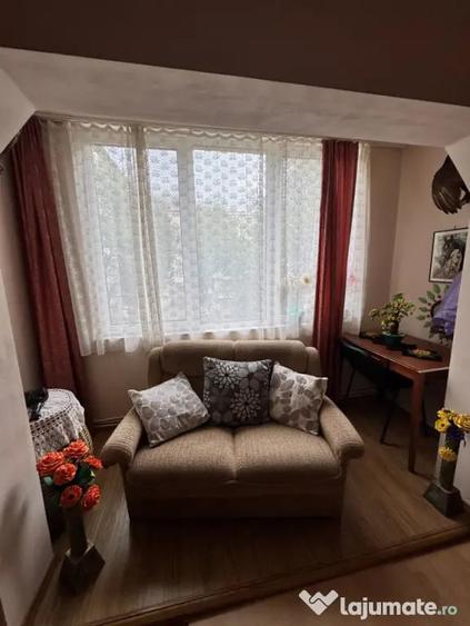 APARTAMENT 4 CAMERE | DECOMANDAT | ETAJ 1 | ZONA CENTRALA - 1
