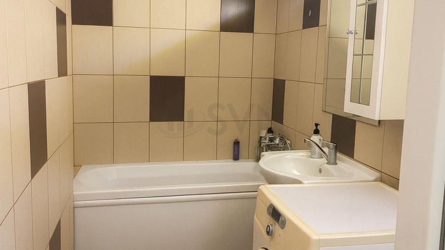 Casă individuală cu 9 camere cu Canalizare în Băneasa