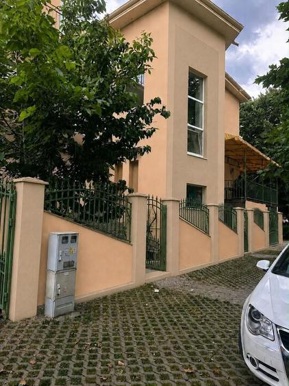 Casă cu 4 camere în Snagov