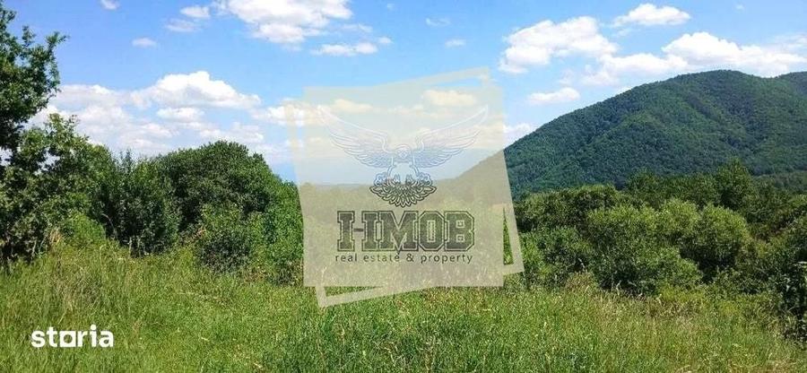 Teren de 1409 mp, în Central