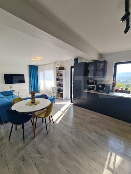 Apartament cu 3 camere semidecomandat, mobilat în Florești — fotografia 2