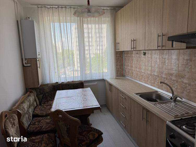 Apartament cu 2 camere semidecomandat în Central