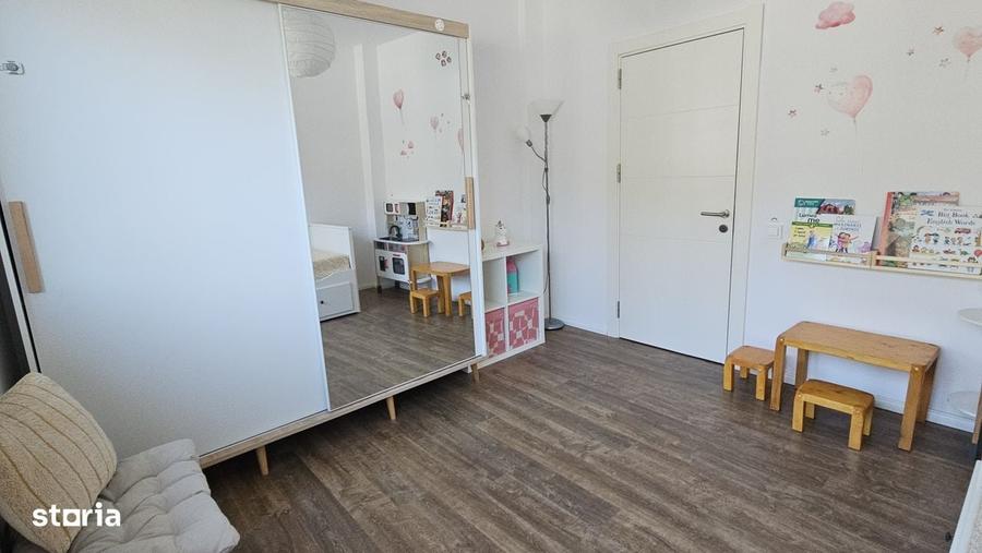 Casă cu 4 camere cu Teren 338 Mp în Tunari