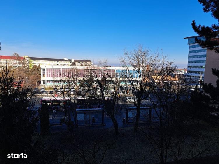 Apartament cu 2 camere decomandat în Zorilor