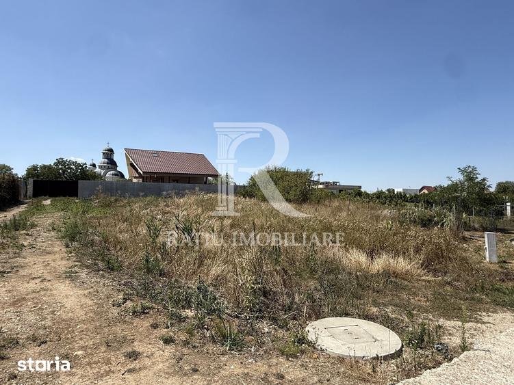 Teren de 690 mp, în Sânmartin