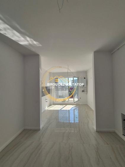 Apartament cu 2 camere decomandat în Theodor Pallady
