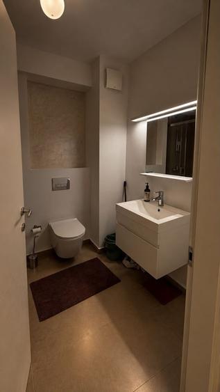 Apartament cu 3 camere decomandat în Domenii