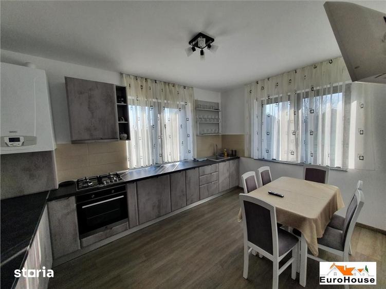 Casă cu 4 camere cu Teren 300 Mp în Cetate